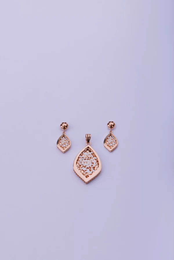 Roz Rose Bloom Set